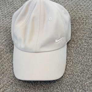 Nike Classic Gray Baseball Cap